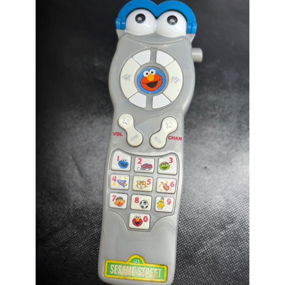 Sesame Street Elmo TV Remote Toy Mattel 2002 Pretend Play Learning